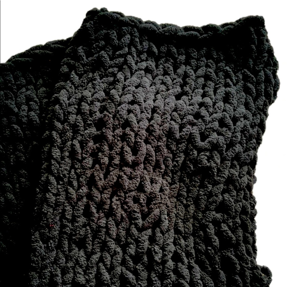 Coal Black Chunky Twin/Throw Blanket